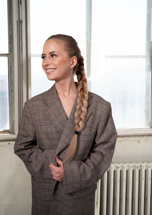 Kim single braid ponytail